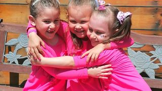 Libretići na snimanju spota u Ponylandu Libretići na snimanju spota u Ponylandu