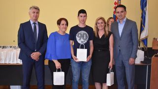 Prijem za nagrađivane učenike osnovnih i srednjh škola