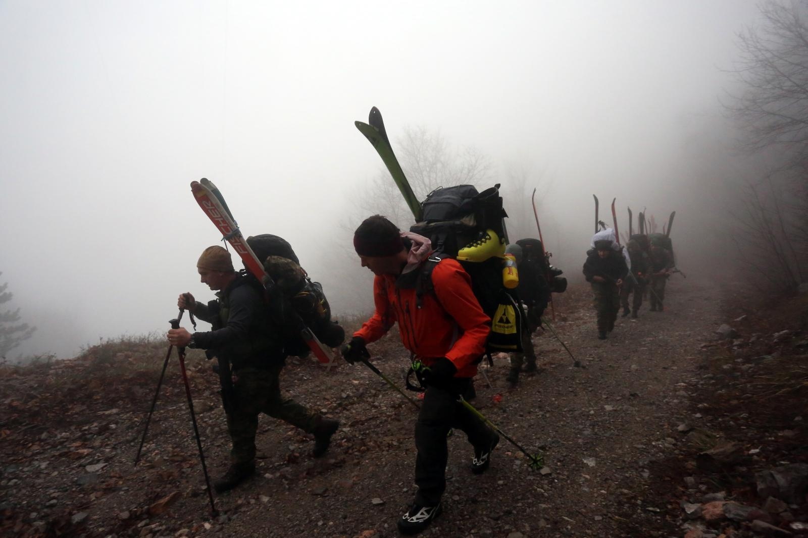 Ivica Kostelić s pripadnicima ZSS i SOD krenuo na osmodnevnu ekspediciju po Velebitu Ivica Kostelić s pripadnicima ZSS i SOD krenuo na osmodnevnu ekspediciju po Velebitu