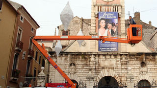 Započelo blagdansko ukrašavanje Poluotoka Započelo blagdansko ukrašavanje Poluotoka