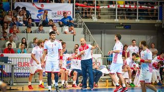 U doista sjajnoj atmosferi koju je stvorilo oko 5000 navijača iz cijele Hrvatske, naši su rukometni reprezentativci remizirali sa Švedskom i to s rezultatom 25-25. Bila je to ‘kaubojima’ pretposljednja pripremna utakmica uoči Olimpijskih igara