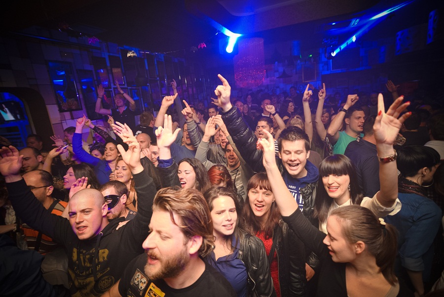 Jura Stublić & Film u Maraschino baru ; foto Iva Perinčić Jura Stublić & Film u Maraschino baru ; foto Iva Perinčić