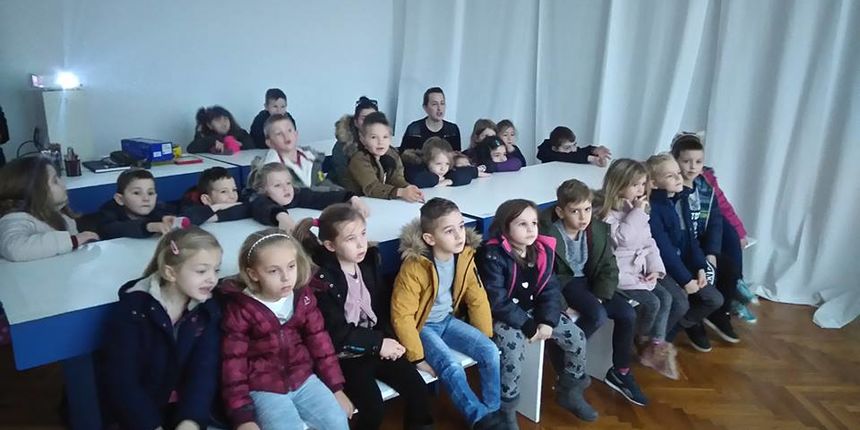 Djeca iz dječjeg vrtića u posjeti Narodnom muzeju Djeca iz dječjeg vrtića u posjeti Narodnom muzeju