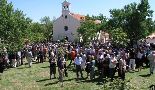 Sveta Nediljica, Vrana