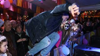 Virske maškare: Maja Šuput zapalila ledenu virsku večer Virske maškare: Maja Šuput zapalila ledenu virsku večer