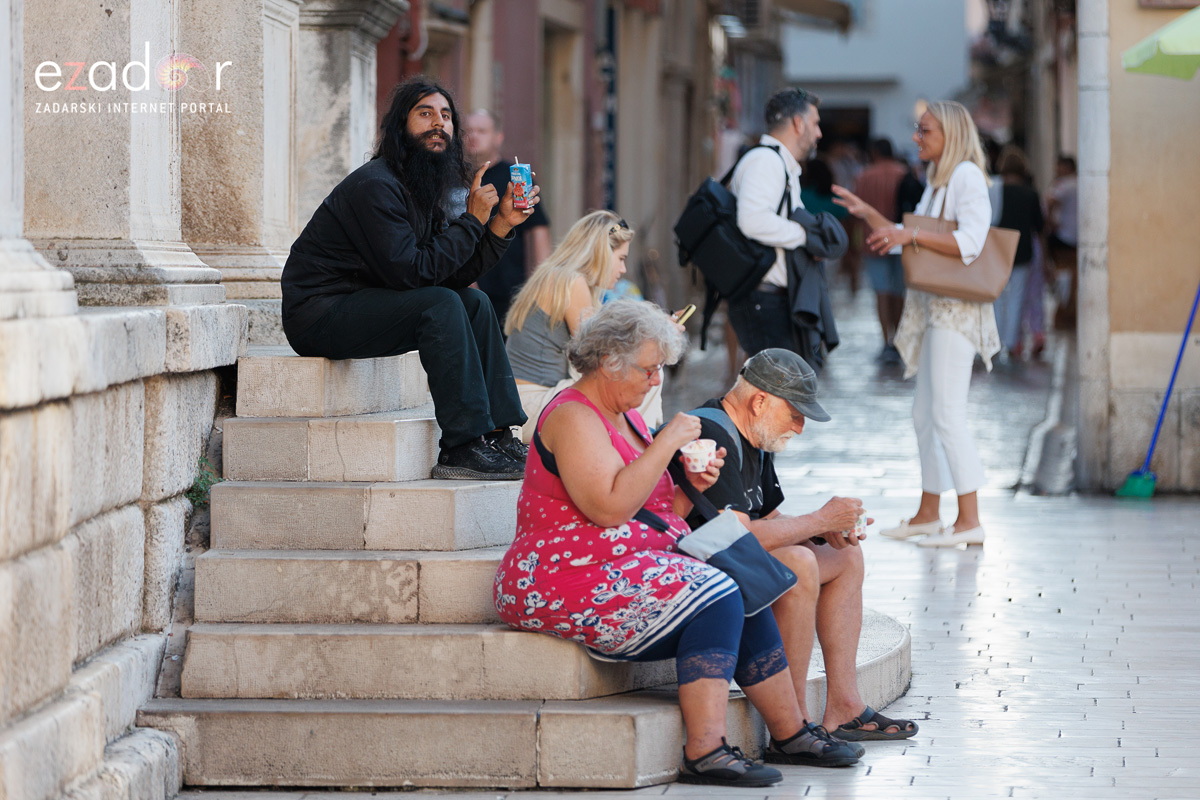 Večernji đir po gradu 3. listopada 2023. Večernji đir po gradu 3. listopada 2023.