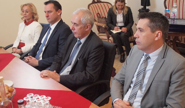 Nadbiskup Puljić primio Kalmetu i Zrilića sa suradnicima