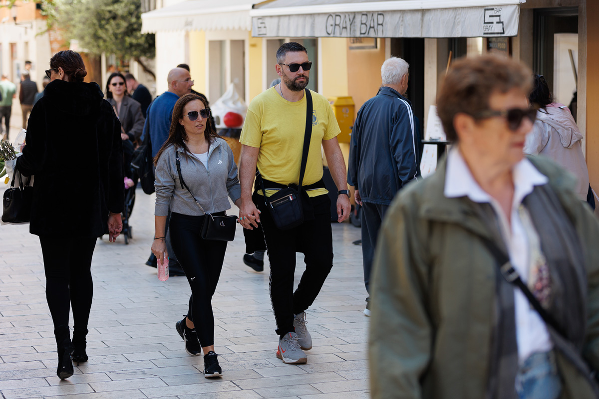 Đir po gradu, subotnja špica, 12. travnja 2025. Đir po gradu, subotnja špica, 12. travnja 2025.