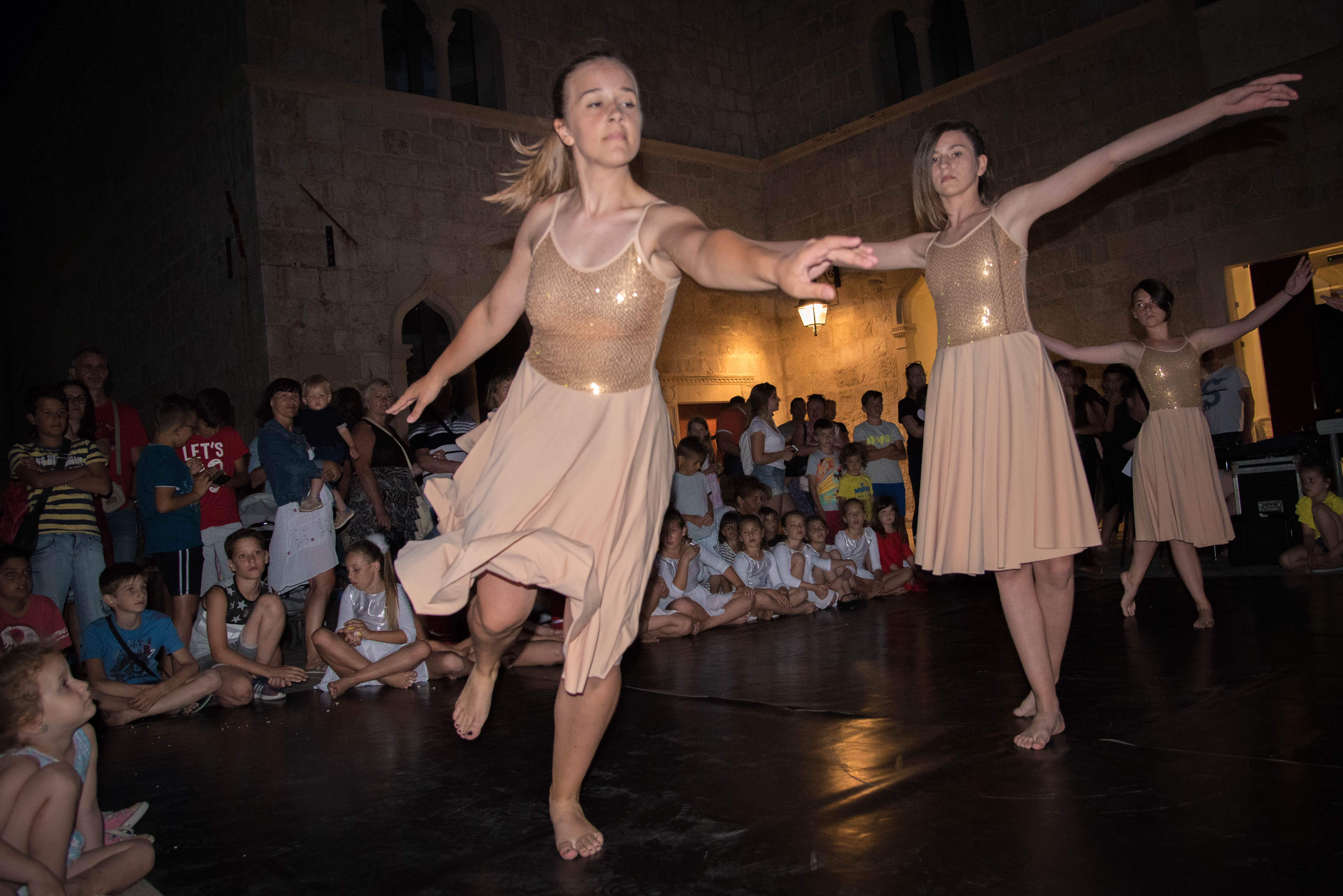 Pag, plesna udruga Kissa