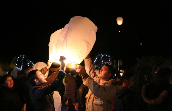 Paljenjem prve adventske svijeće i prigodnim zabavnim programom započela manifestacija Advent na otoku Viru