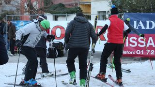 Skijaški spektakl u Velom Ižu: Pripreme za utrku “Iška kraljica”