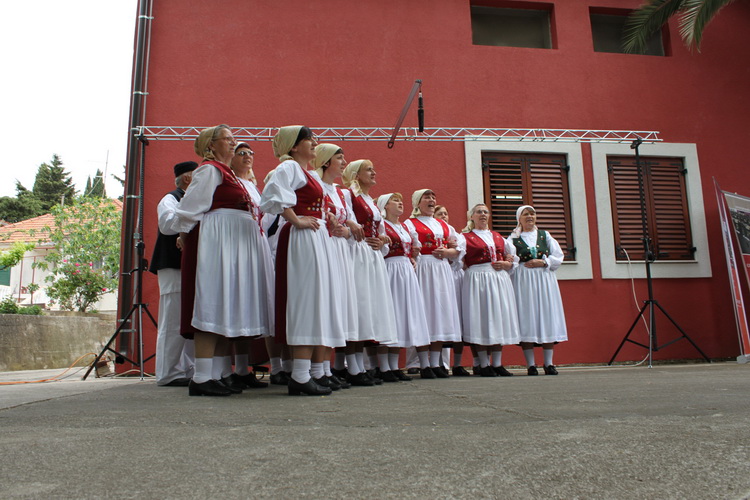 Sveti Filip i Jakov: 11. Dani cvijeca Zadarske zupanije, Foto: Martin Brkljaca Sveti Filip i Jakov: 11. Dani cvijeca Zadarske zupanije, Foto: Martin Brkljaca