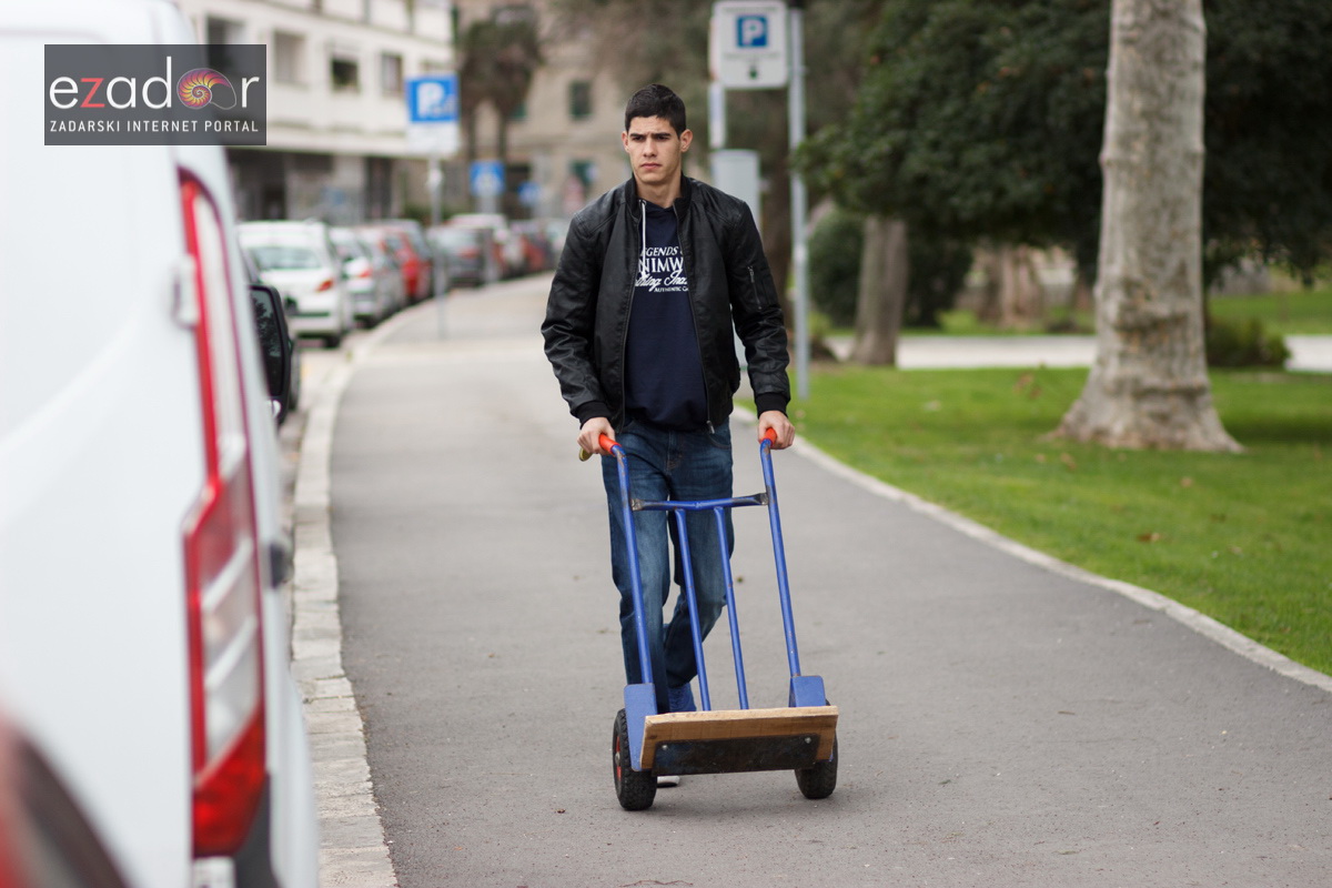 Đir po gradu, četvrtak 27. prosinca 2017. Đir po gradu, četvrtak 27. prosinca 2017.