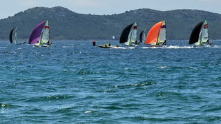 Jedrenje: SP klase 49er – drugi dan 8. svibnnja 2012, Foto: Leonard Kvarantan Jedrenje: SP klase 49er – drugi dan 8. svibnnja 2012, Foto: Leonard Kvarantan