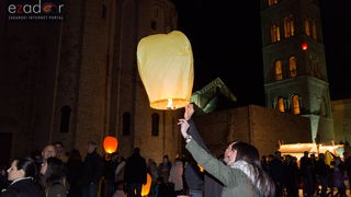 Humanitarni svjetlosni spektakl “Zaželi ljubav” na zadarskom Forumu, 18. veljače 2017. Humanitarni svjetlosni spektakl “Zaželi ljubav” na zadarskom Forumu, 18. veljače 2017.