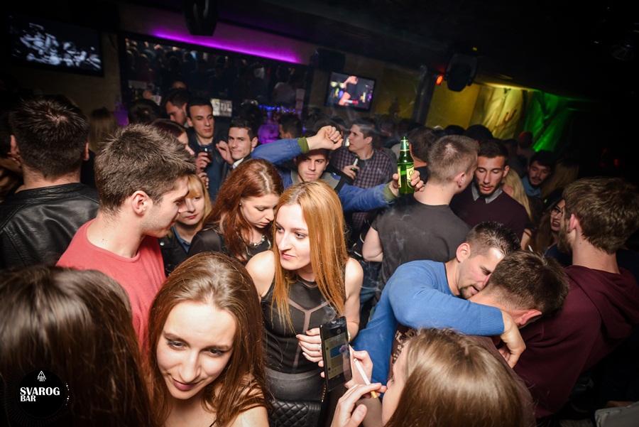 Subotnji party u Svarog baru
