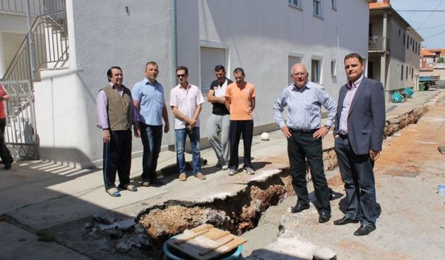 Gradonačelnik sa suradnicima obišao radove na području grada koji su u tijeku