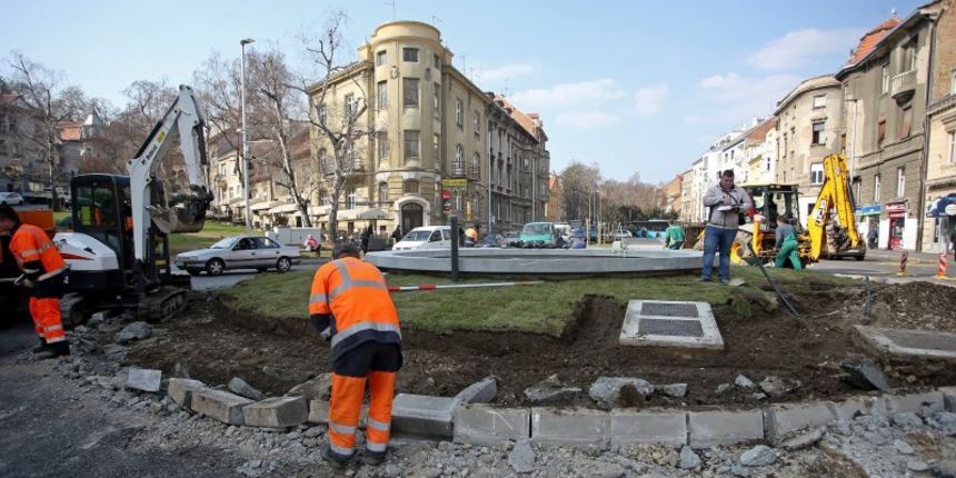 Britanski trg, rušenje fontane Britanski trg, rušenje fontane