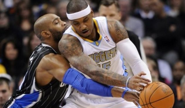 Vince Carter i Carmelo Anthony, Foto: AP Photo