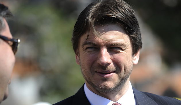 Sibenik, 270313.
Ministar turizma Darko Lorencin u pratnji gradonacelnika Ante Zupanovica  obisao je gradiliste na gradskoj plazi Banj.
Foto: Niksa Stipanicev / CROPIX