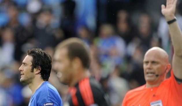 Toni i Ovrebo (Foto:Reuters)