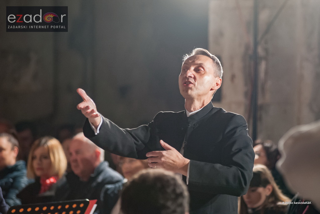 Adventski koncert ansambla Lado u prepunoj u crkvi sv. Nikole Adventski koncert ansambla Lado u prepunoj u crkvi sv. Nikole