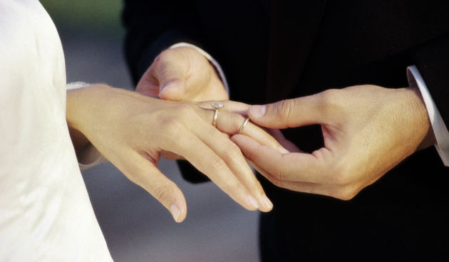 3. Kemija između partnera izgleda isforsirana –  ponekad nedostaje prirodna kemija i emocionalna veza. Prečesto je naglasak na tome da imaju sjajnu sliku za dijeljenje na društvenim mrežama