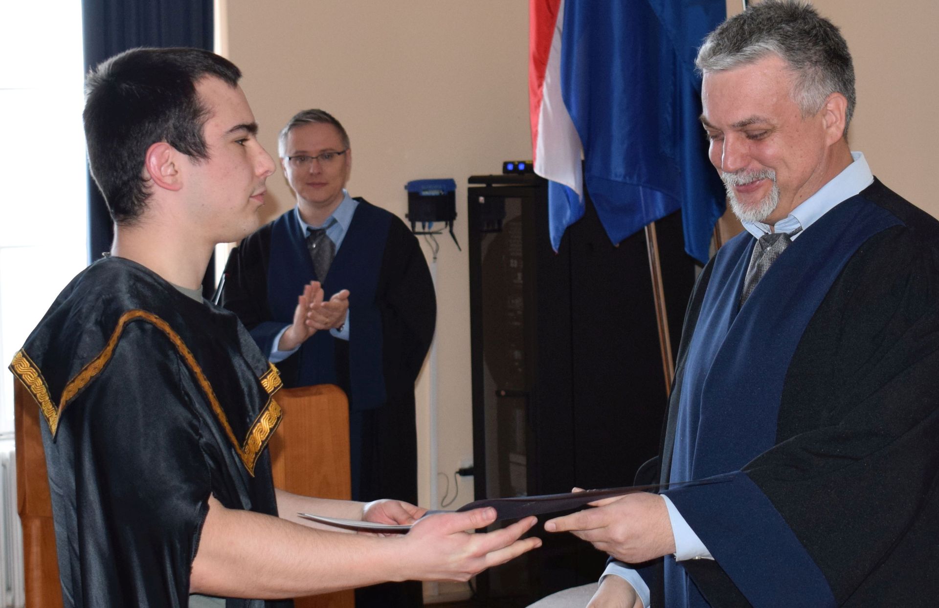 Na Sveučilištu u Zadru održana svečana promocija 15 prvostupnika Odjela za povijest