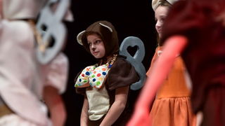 Predstava “Odgojoj” Plesne udruge Gesta u HNK Zadar