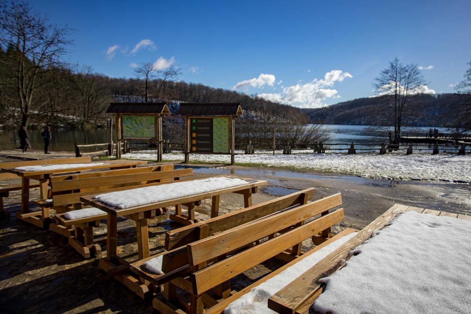 Zimska idila u Nacionalnom parku Plitvička jezera Zimska idila u Nacionalnom parku Plitvička jezera