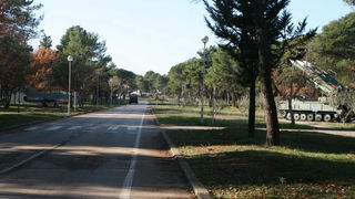 Zemunik: Muzej aviona i helikoptera na otvorenom