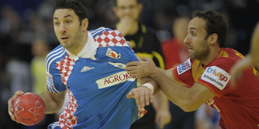 Beograd, 290112.
Arena Beograd.
10. Europsko prvenstvo u rukometu za muskarce.
Utakmica za 3. mjesto izmedju Hrvatske i Spanjolske.
Na fotografiji: Blazenko Lackovic
Foto: Drazen Aleksic / CROPIX Beograd, 290112.
Arena Beograd.
10. Europsko prvenstvo u rukometu za muskarce.
Utakmica za 3. mjesto izmedju Hrvatske i Spanjolske.
Na fotografiji: Blazenko Lackovic
Foto: Drazen Aleksic / CROPIX