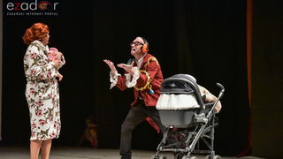 Predstava “Odgojoj” Plesne udruge Gesta u HNK Zadar