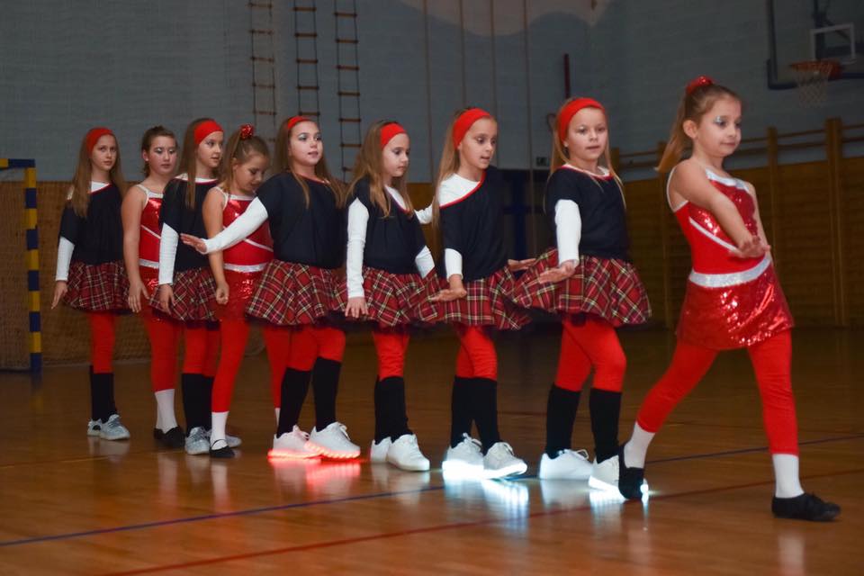 Plesna Božićna čarolija na otoku Pagu