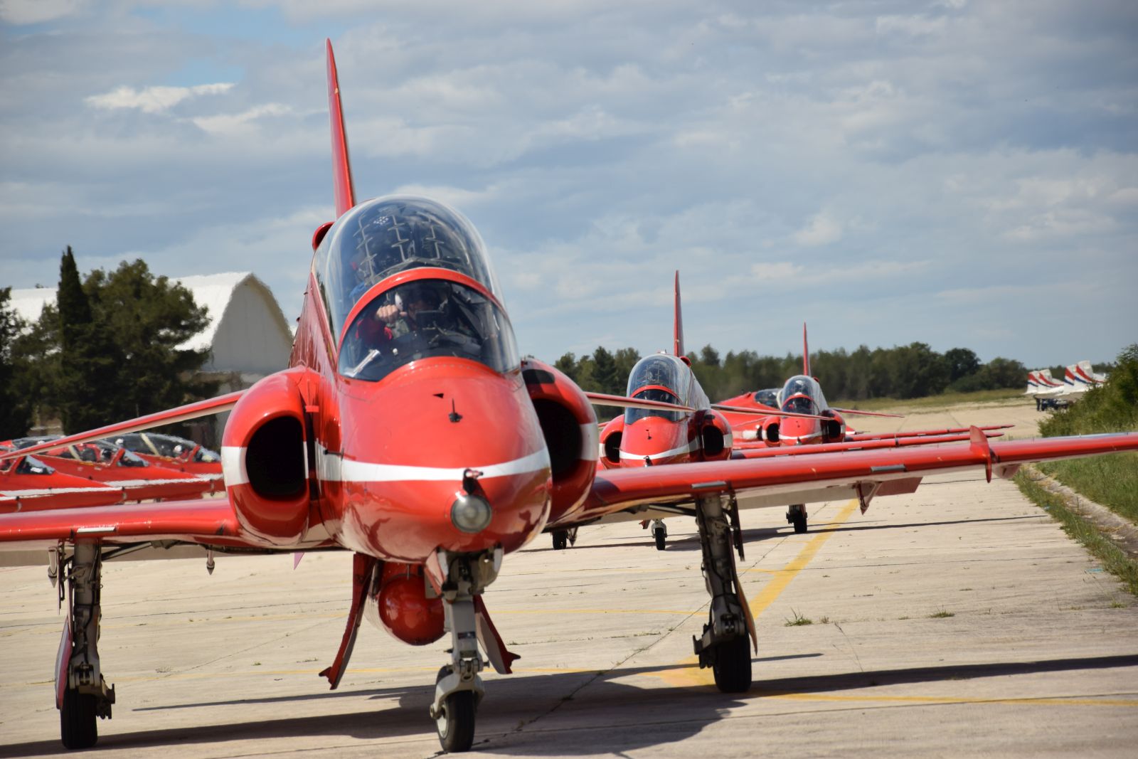 Krila Oluje i Red Arrows preletjeli iznad Zadarskog kanala