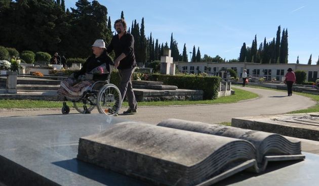 Groblje Lovrinac u Splitu