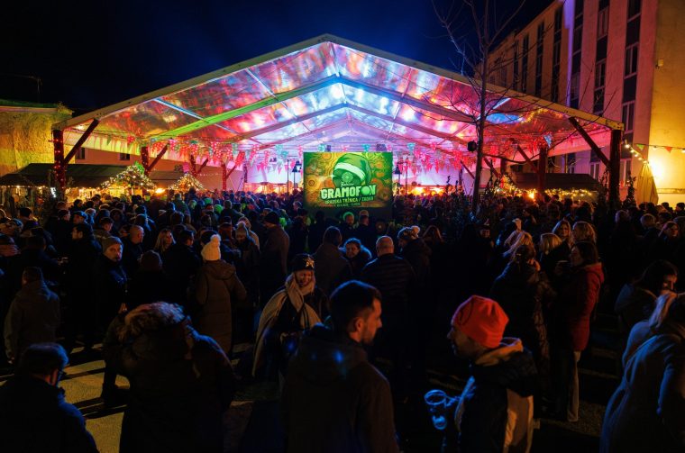 Gustafi @ Božićni gramofon Gustafi @ Božićni gramofon