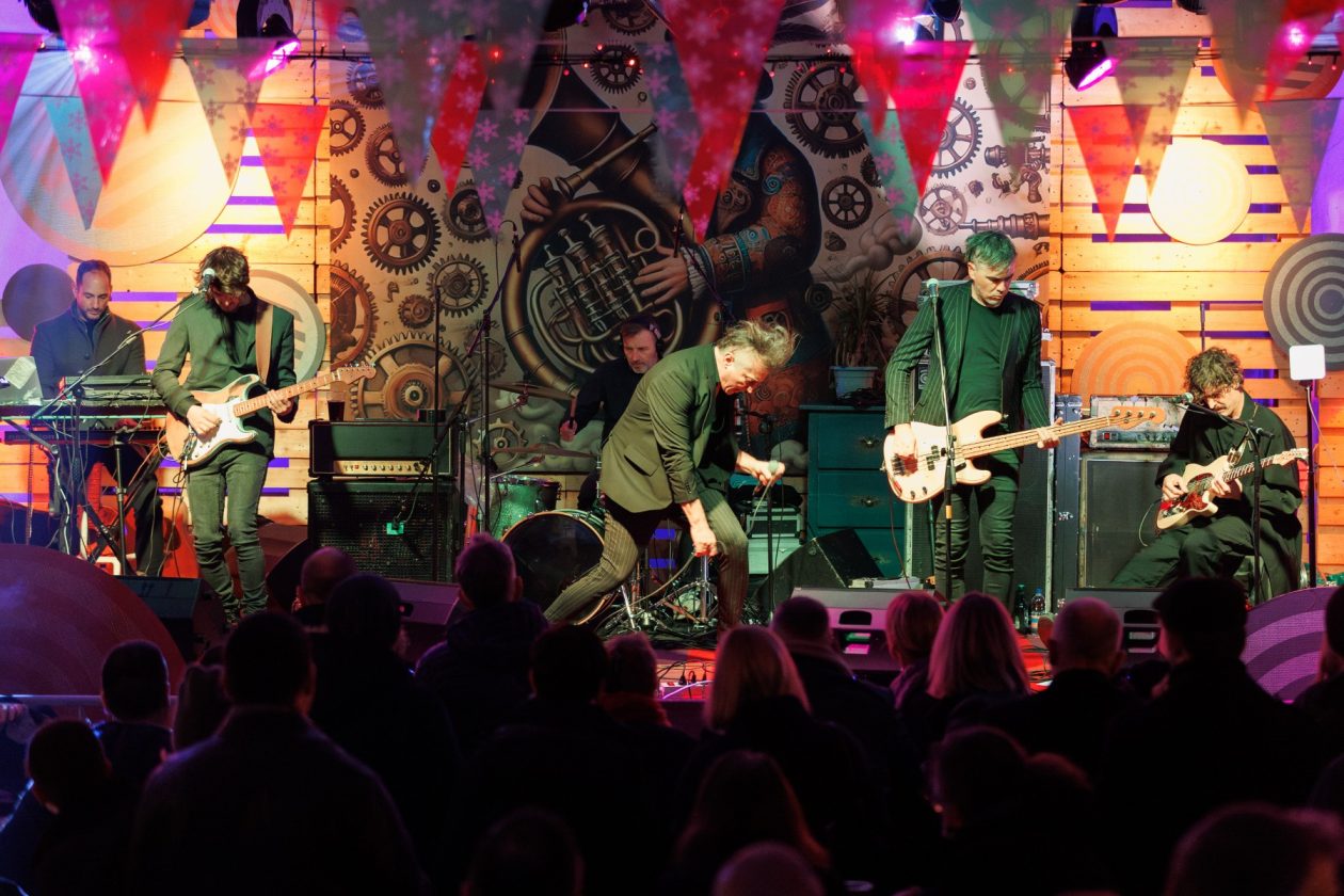 Jonathan @ Božićni gramofon Jonathan @ Božićni gramofon