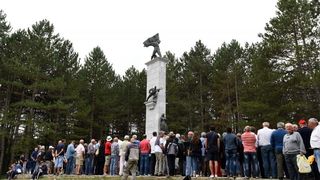 Srb: Polaganjem vijenaca obilježena obljetnica Dana ustanka naroda Like, Photo: Dino Stanin/PIXSELL