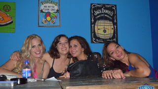 Songbusters i Elena Stella @ Famous Beach Bar & Grill Songbusters i Elena Stella @ Famous Beach Bar & Grill