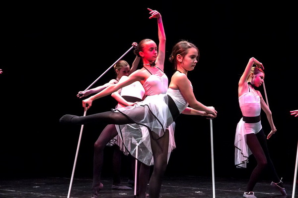 Baletna udruga Pirueta: Broadway, Foto: Mladen Radolović Mrlja Baletna udruga Pirueta: Broadway, Foto: Mladen Radolović Mrlja