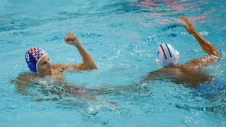 Zagreb, 050910.
Bazen Mladost na Savi.
29. Europsko prvenstvo u vaterpolu.
Hrvatska – Italija
Na fotografiji: Sandro Sukno slavi.
Foto: Ronald Gorsic / CROPIX