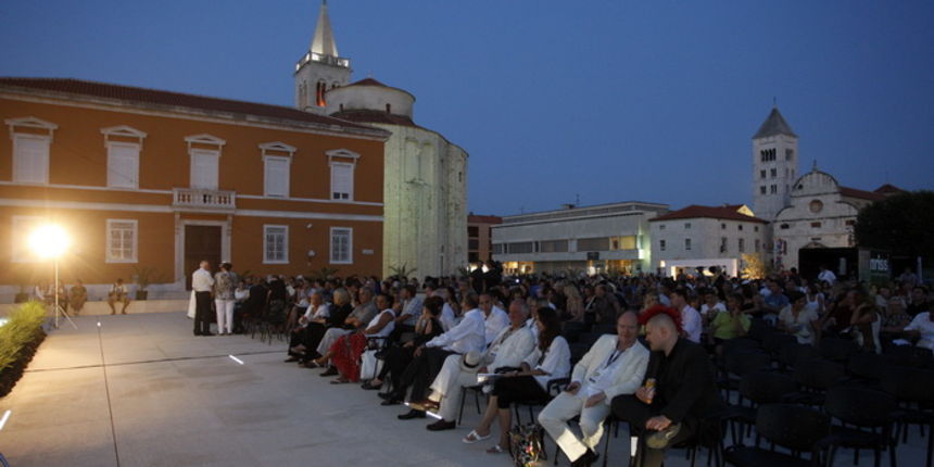 Zadar, 240810 Veceras je ispred Donata na Poljani Ivana Pavla drugog svecano otvoren Forum Film Festival. Foto: Jure Miskovic / CROPIX Zadar, 240810 Veceras je ispred Donata na Poljani Ivana Pavla drugog svecano otvoren Forum Film Festival. Foto: Jure Miskovic / CROPIX