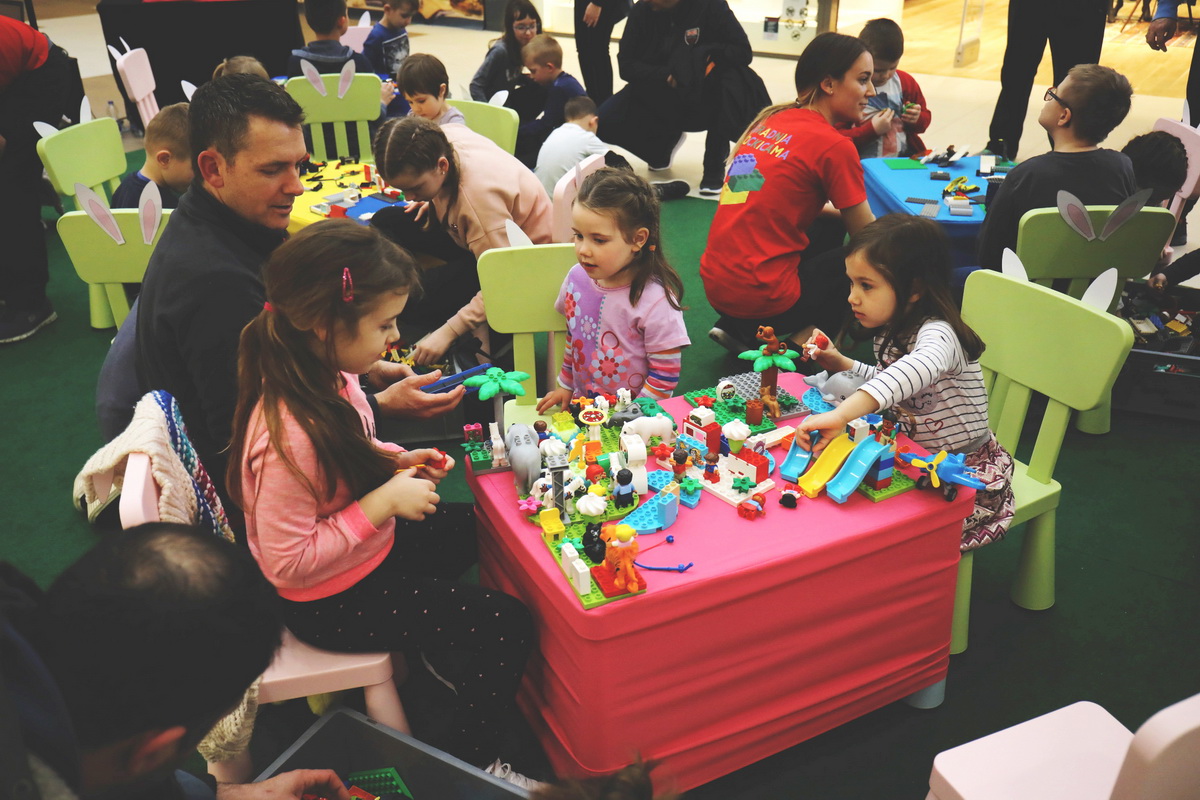 Uskrsni zeko u Supernova centru