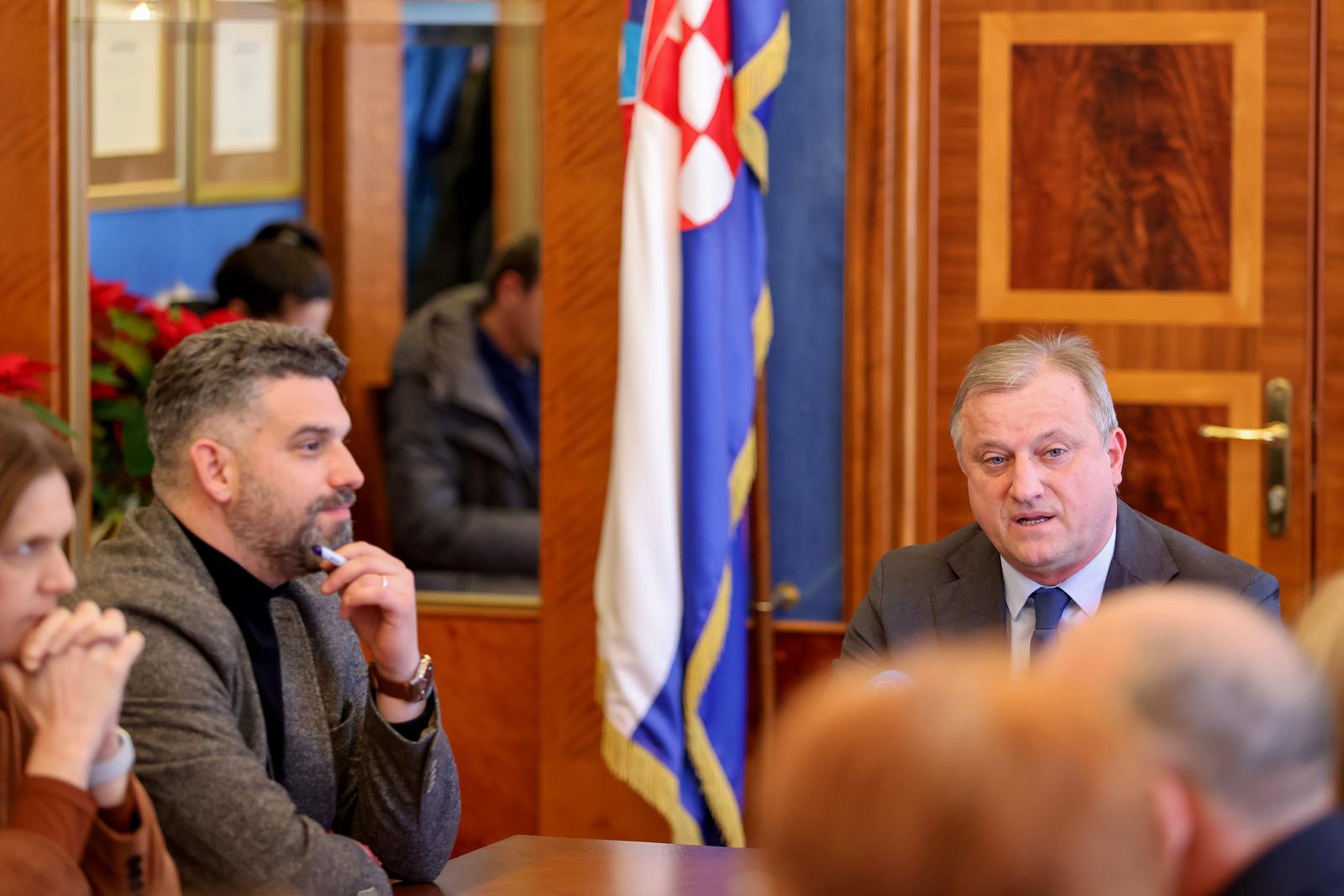 Branko Dukić održao kolegij s pročelnicima upravnih odjela