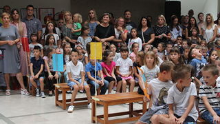 Gradonačelnik Dukić posjetio OŠ Bartul Kašić prvog dana škole Gradonačelnik Dukić posjetio OŠ Bartul Kašić prvog dana škole