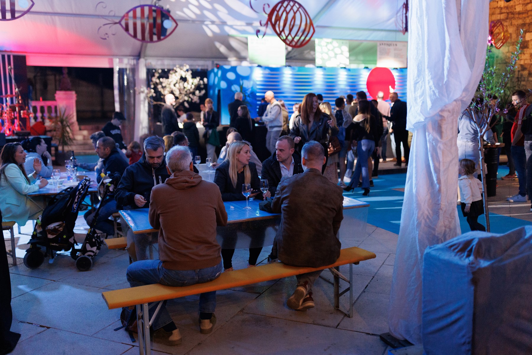 Tuna, Sushi & Wine festival Zadar: Koncert Lucije Marcelić & Pink Noise Tuna, Sushi & Wine festival Zadar: Koncert Lucije Marcelić & Pink Noise