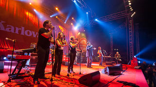 Karlovacko live: Halid Beslic i Crvena jabuka u dvorani Kresimir Cosic u Zadru, Foto: Leo Banic Karlovacko live: Halid Beslic i Crvena jabuka u dvorani Kresimir Cosic u Zadru, Foto: Leo Banic