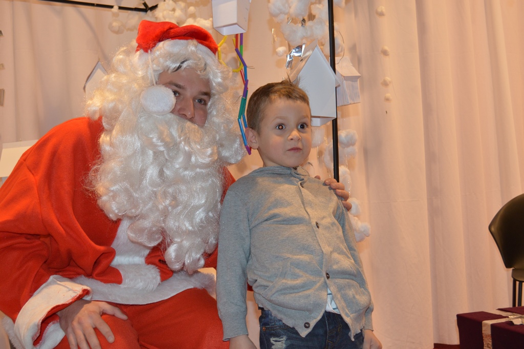 Djed Božićnjak iz Laponije stigao na Forum- poštom!