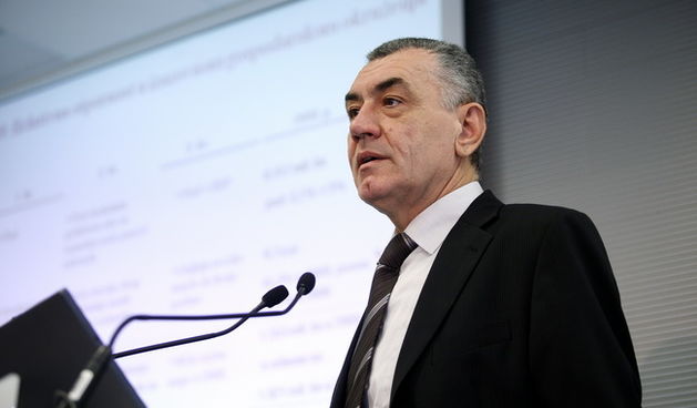 Zagreb, 160210.
Park stara Tresnjevka.
Edukacijski centar T-HT-a. 
Konferencija za novinare T-Hrvatskog Telekoma (HT)na kojoj su predstavljeni rezultati poslovanja za 2009. godinu.
Na slici: Izlaganje Ivice Mudrinica.
Foto: Goran Mehkek / CROPIX